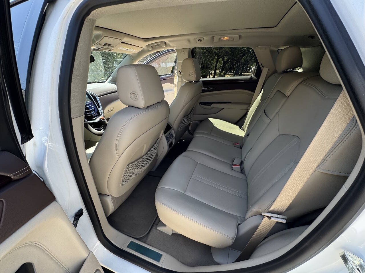 Used 2016 Cadillac SRX Luxury w/ Driver Awareness Package FWD image 22