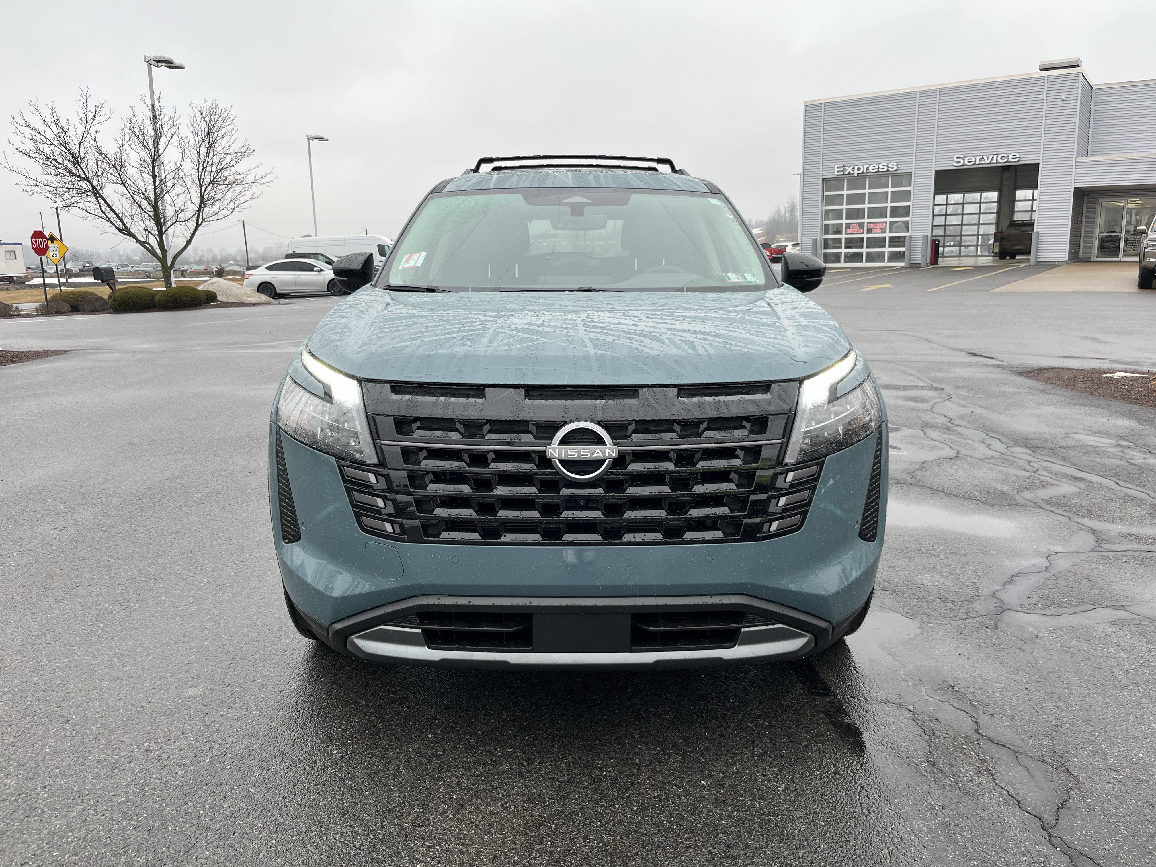 New 2026 Nissan Pathfinder SL w/ SL Premium Package image 9