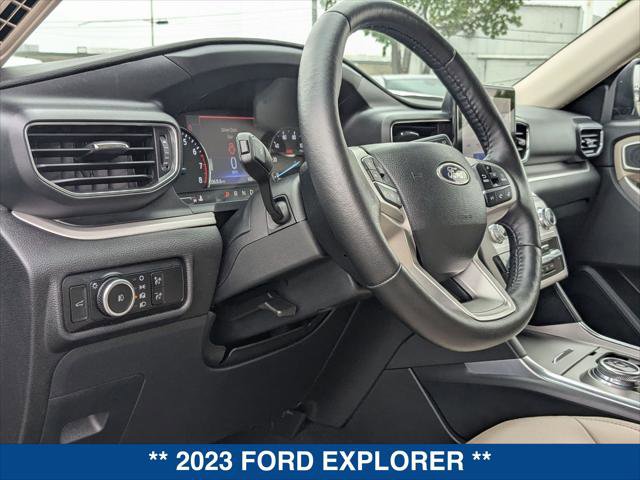 Certified 2023 Ford Explorer XLT w/ Equipment Group 202A RWD image 12