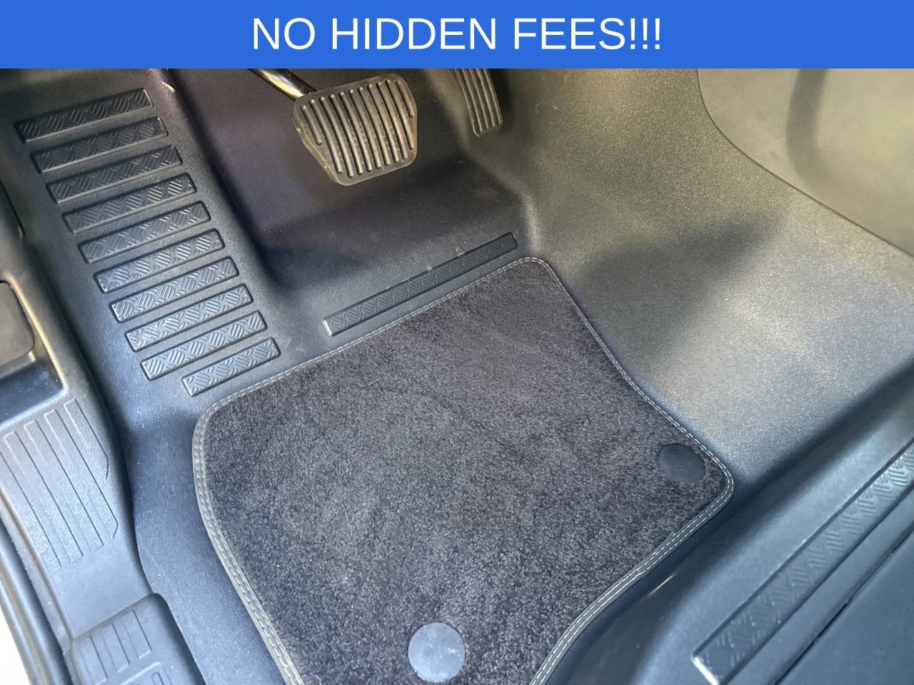 Used 2023 Land Rover Defender 110 S image 31