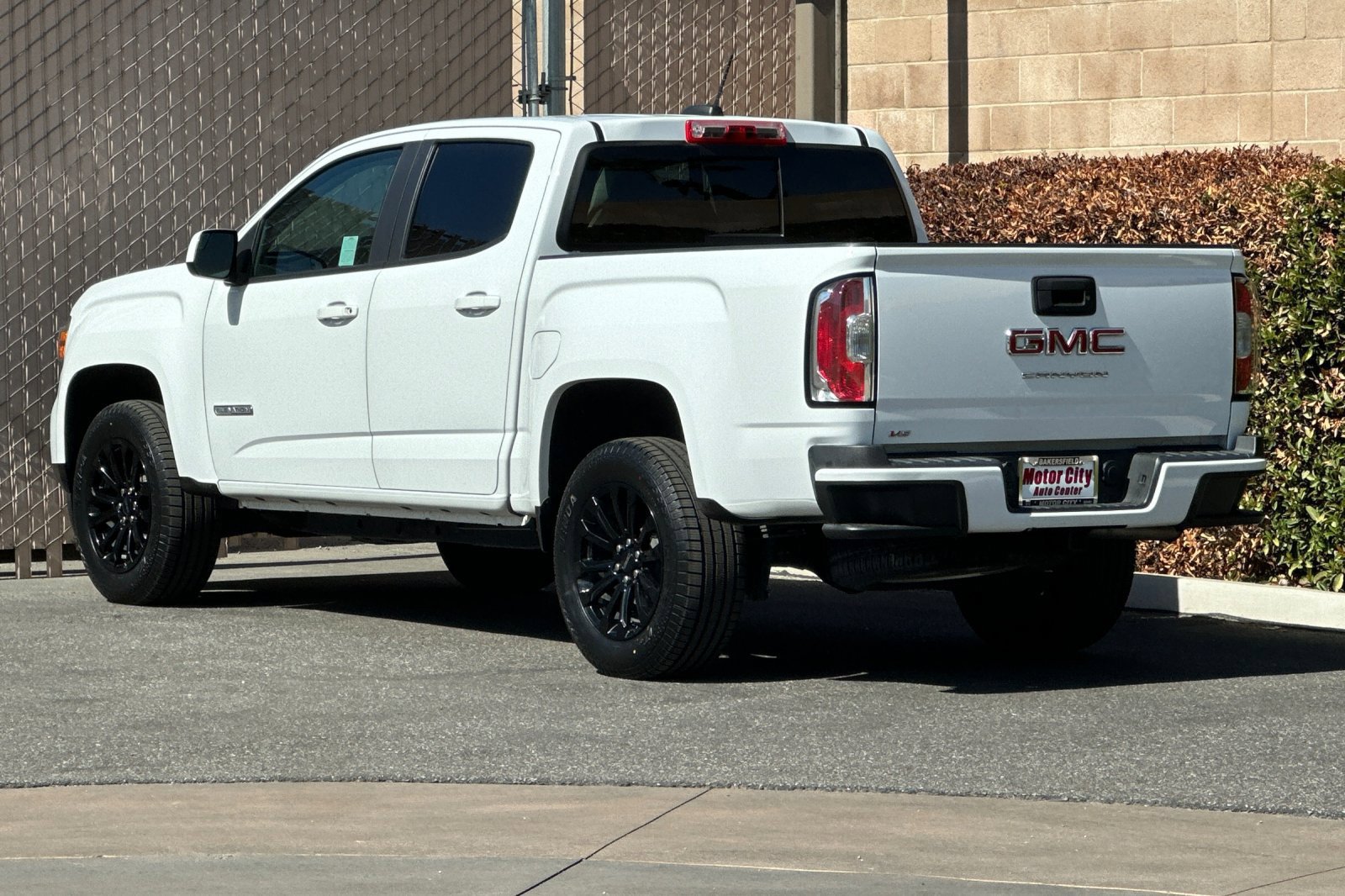 Certified 2022 GMC Canyon Elevation w/ Trailering Package RWD image 6