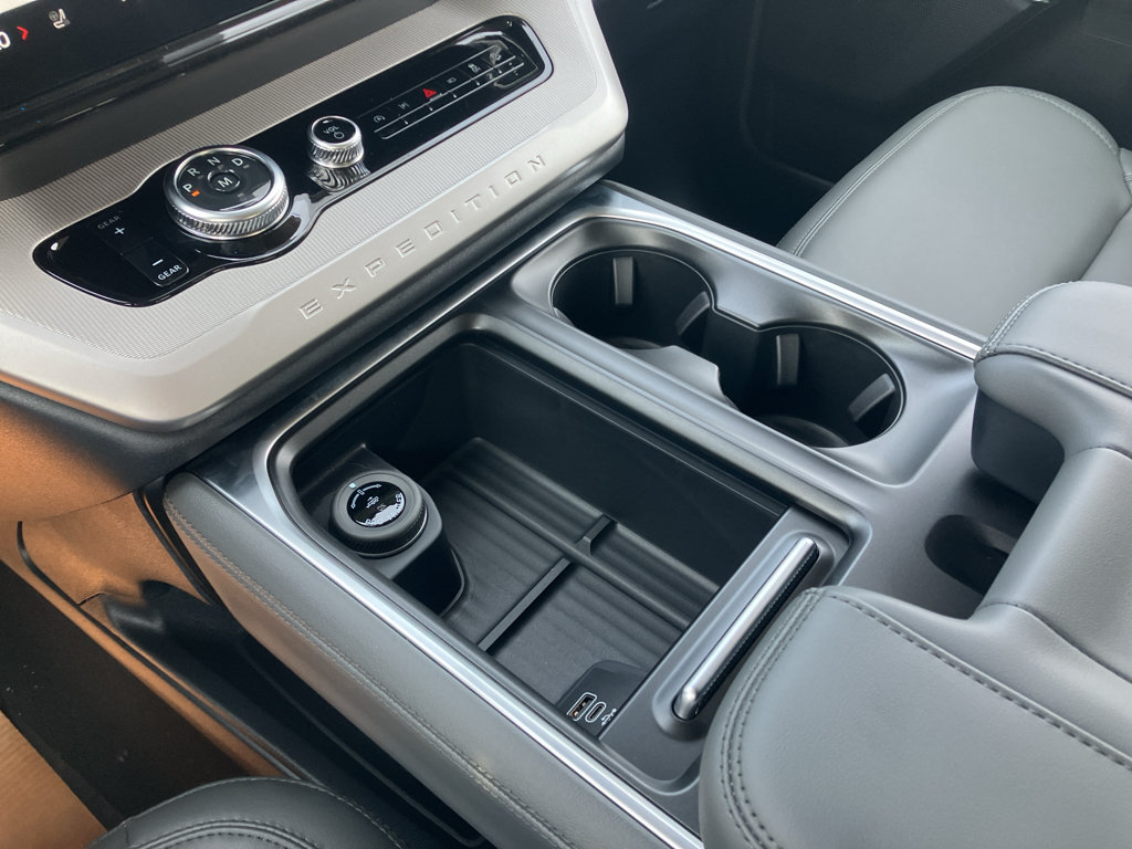 New 2027 Ford Expedition Active AWD/4WD image 13