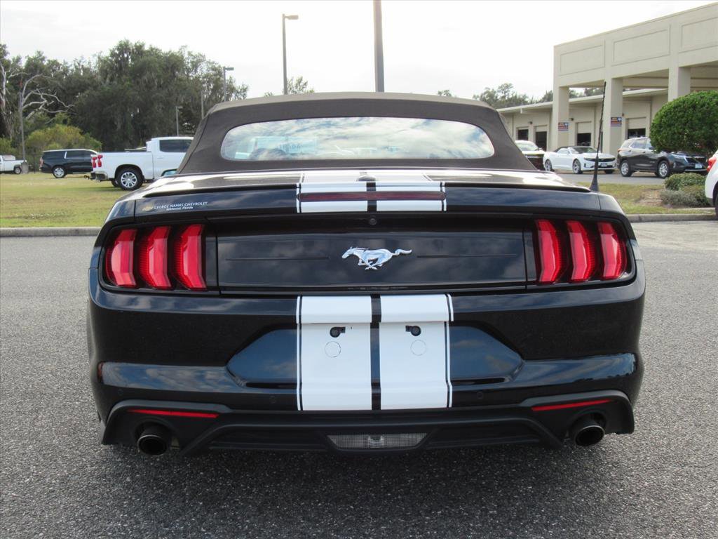 Used 2021 Ford Mustang Premium image 5