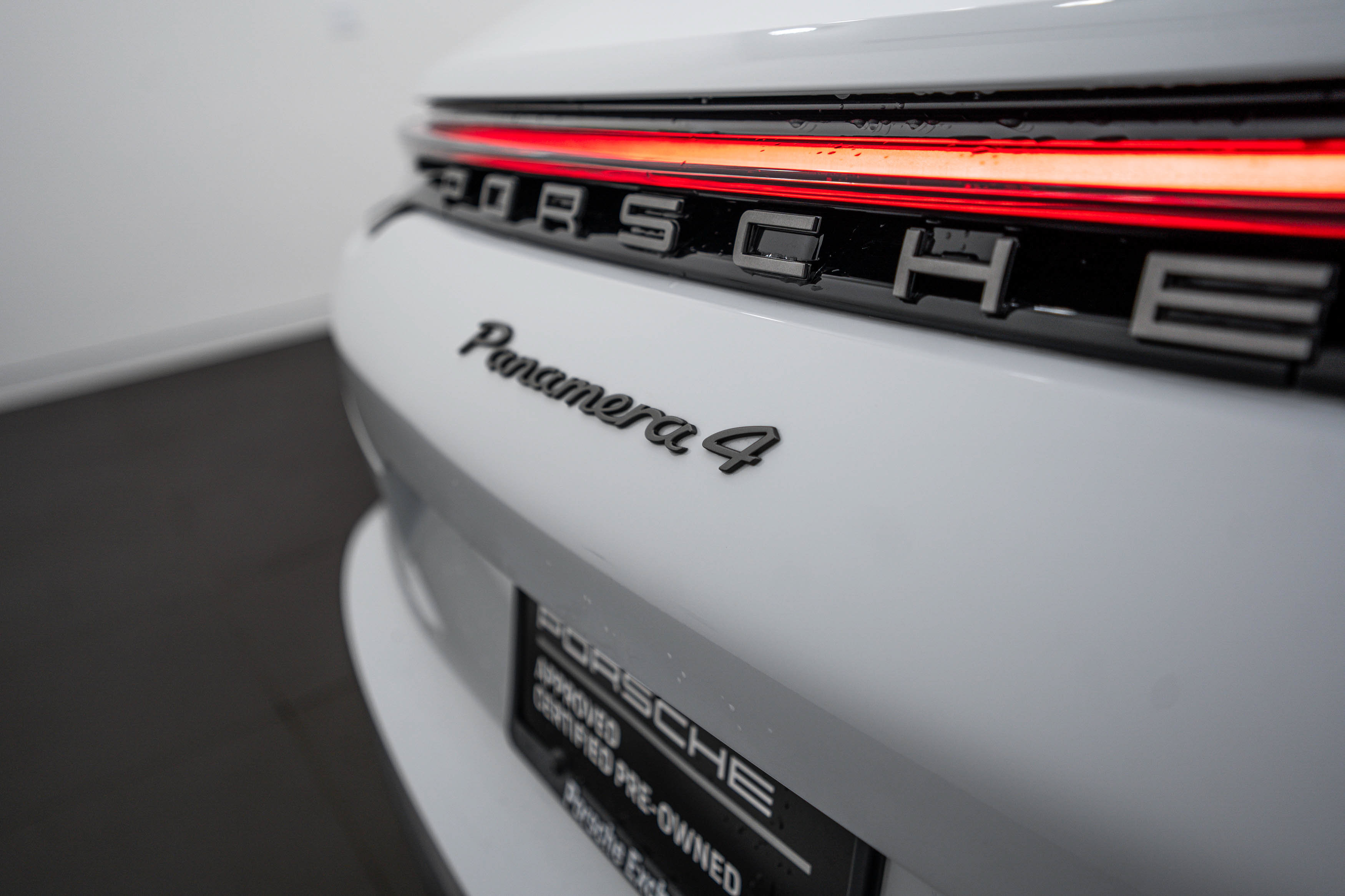 Certified 2022 Porsche Panamera 4 Platinum Edition AWD/4WD image 24