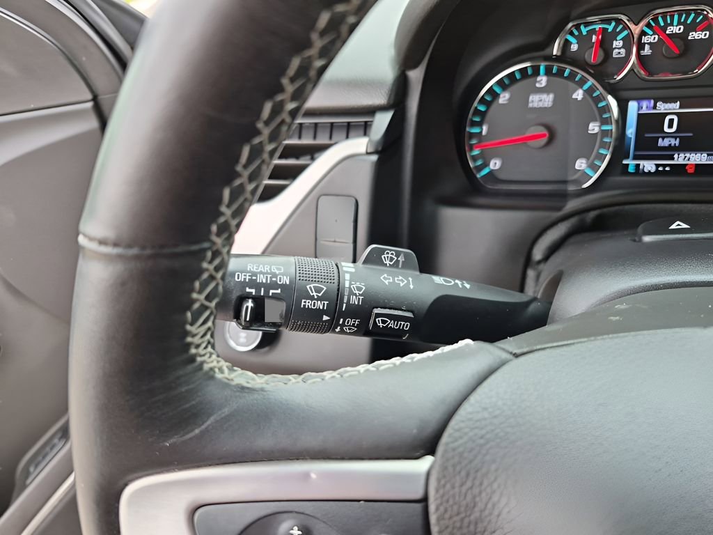 Used 2017 GMC Yukon XL SLT w/ Open Road Package image 38