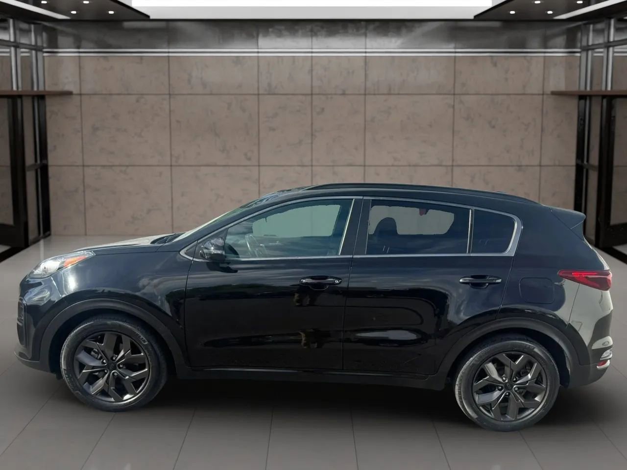 Used 2021 Kia Sportage S image 3