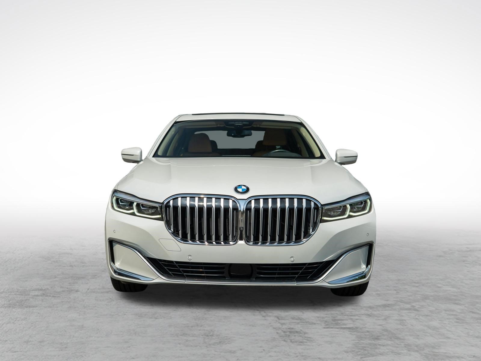 Used 2022 BMW 750i xDrive w/ Executive Package AWD/4WD image 7
