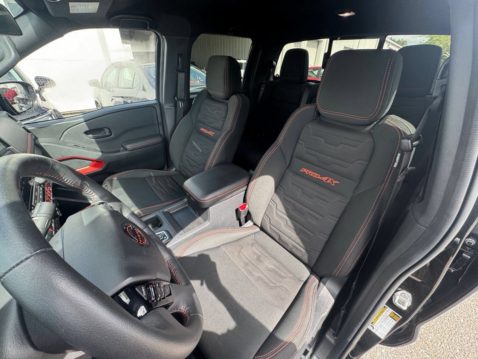 Used 2026 Nissan Frontier PRO-4X AWD/4WD image 36
