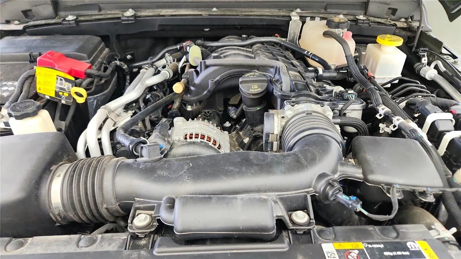 Used 2022 Jeep Gladiator Sport w/ Trailer Tow Package AWD/4WD image 19