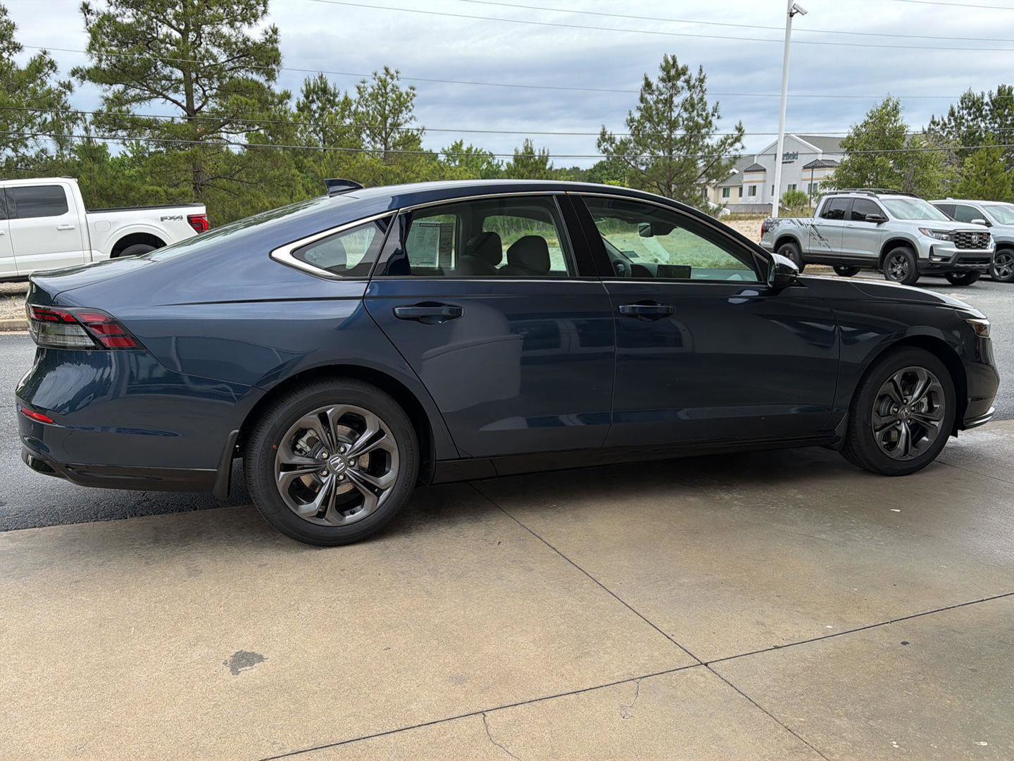 New 2026 Honda Accord EX-L image 7
