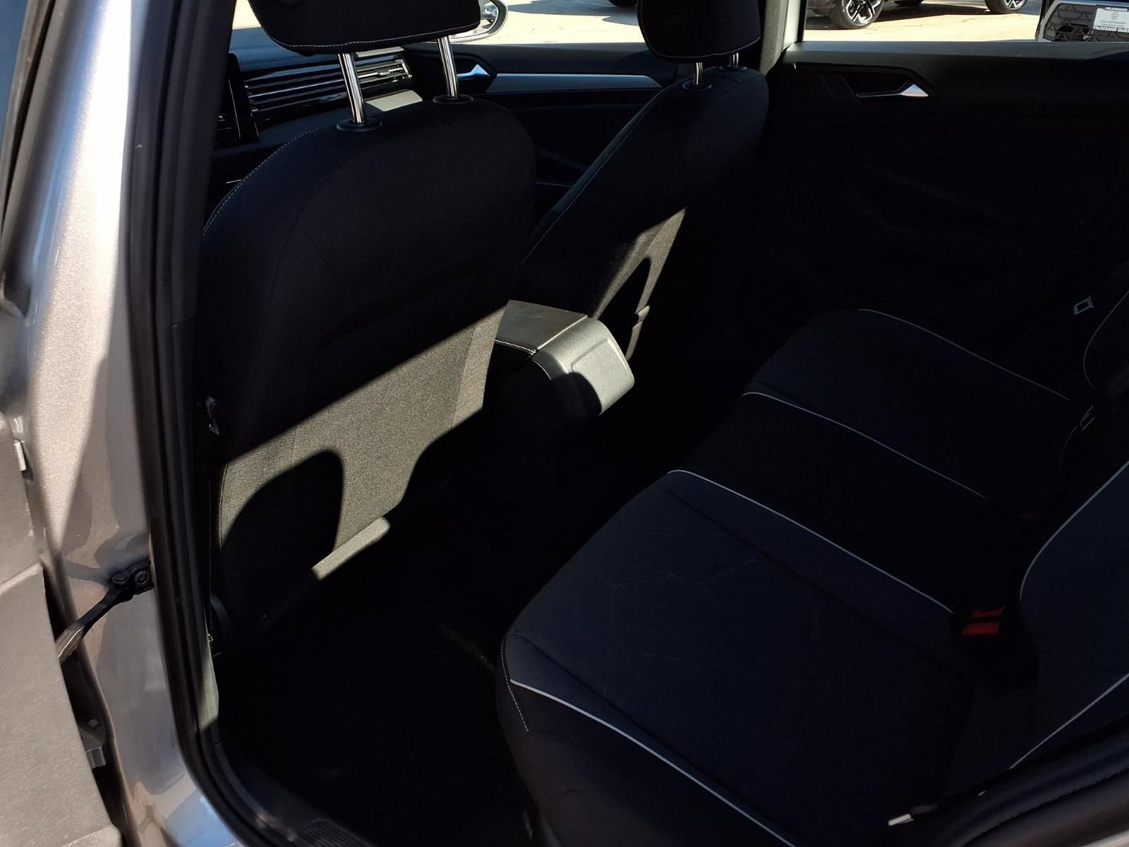 Certified 2025 Volkswagen Jetta Sport FWD image 20