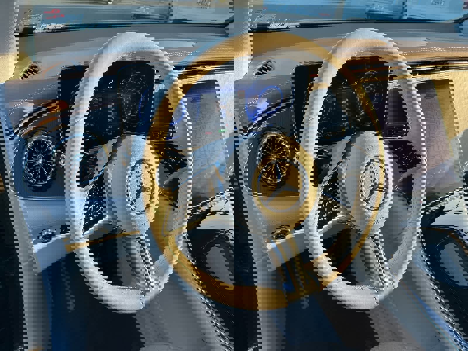 Used 2024 Mercedes-Benz EQE 350+ SUV image 32