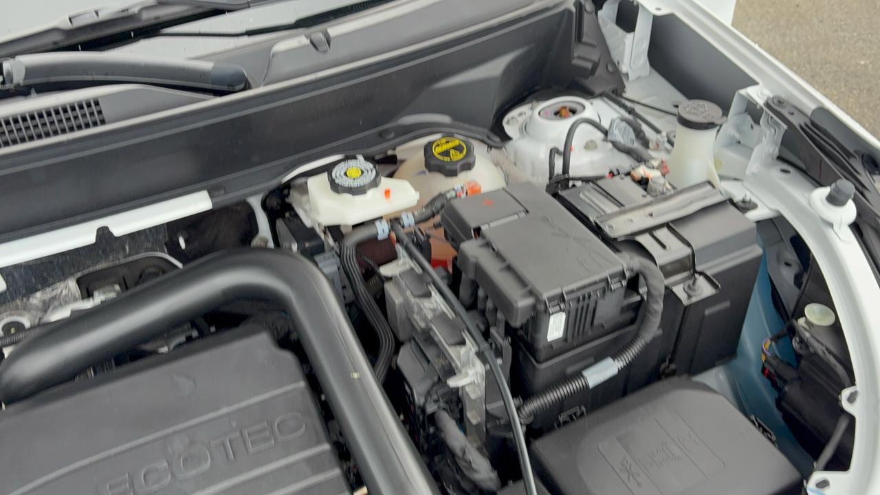 Used 2024 Chevrolet Equinox LS w/ LS Convenience Package image 60