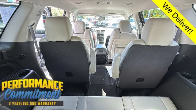 Used 2011 Chevrolet Traverse LTZ AWD/4WD image 23