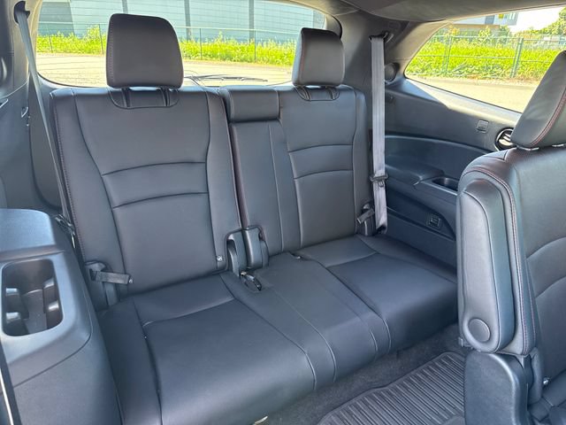 Used 2022 Honda Pilot Black Edition image 14