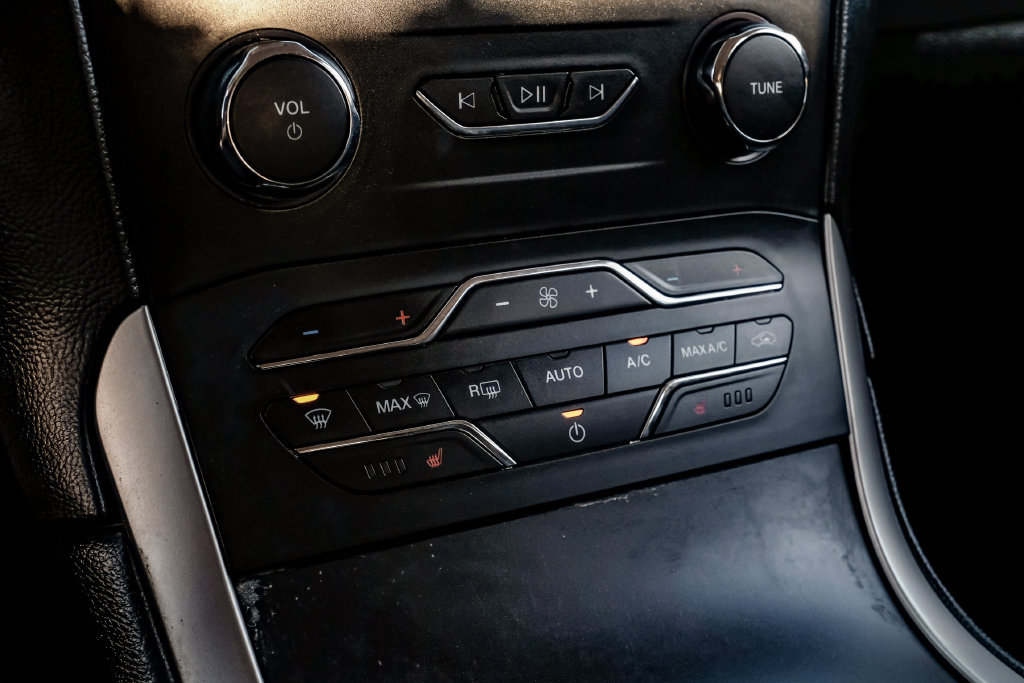 Used 2019 Ford Edge SEL w/ Equipment Group 201A FWD image 20