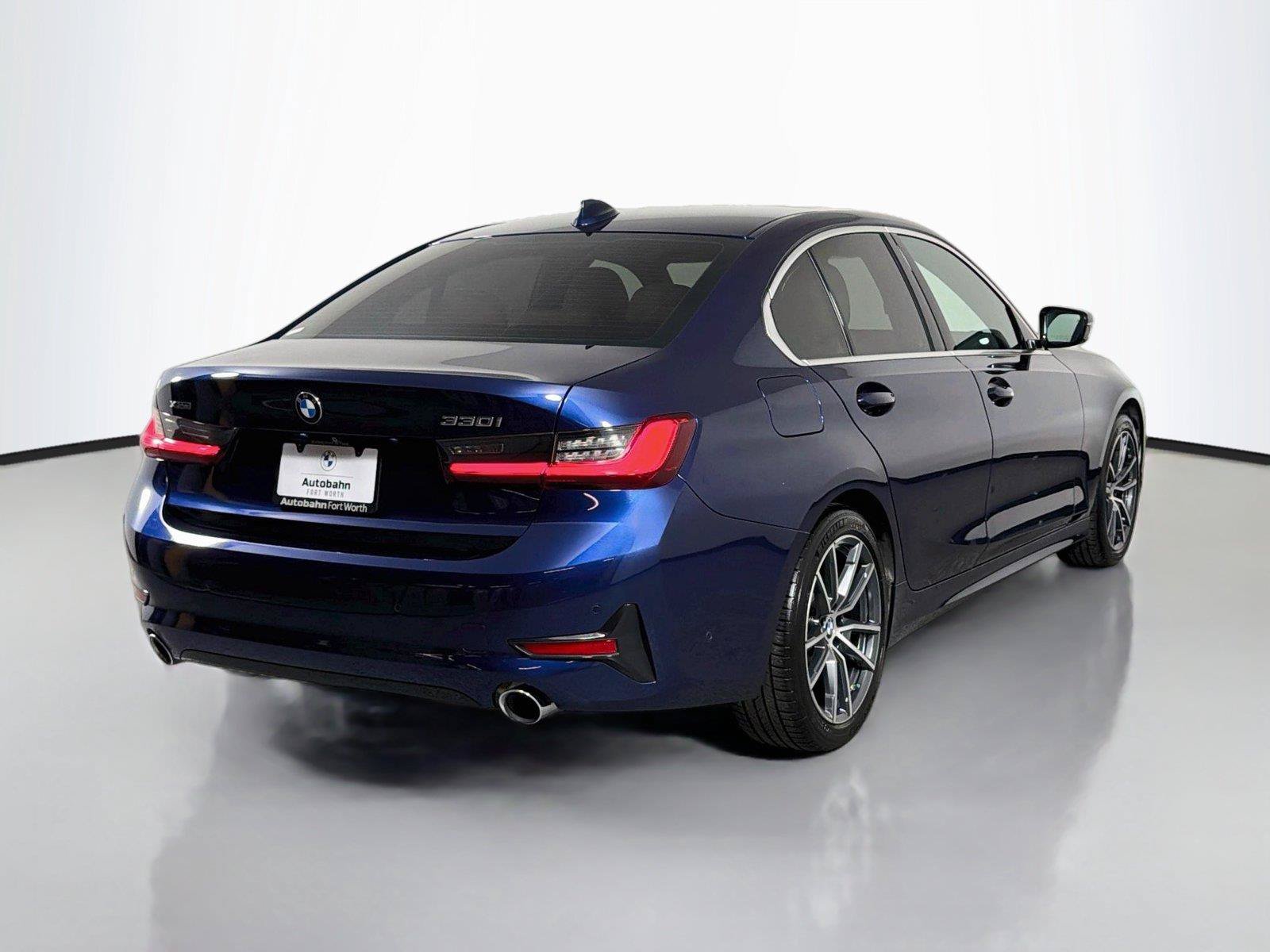 Used 2020 BMW 330i xDrive Sedan w/ Premium Package AWD/4WD image 5