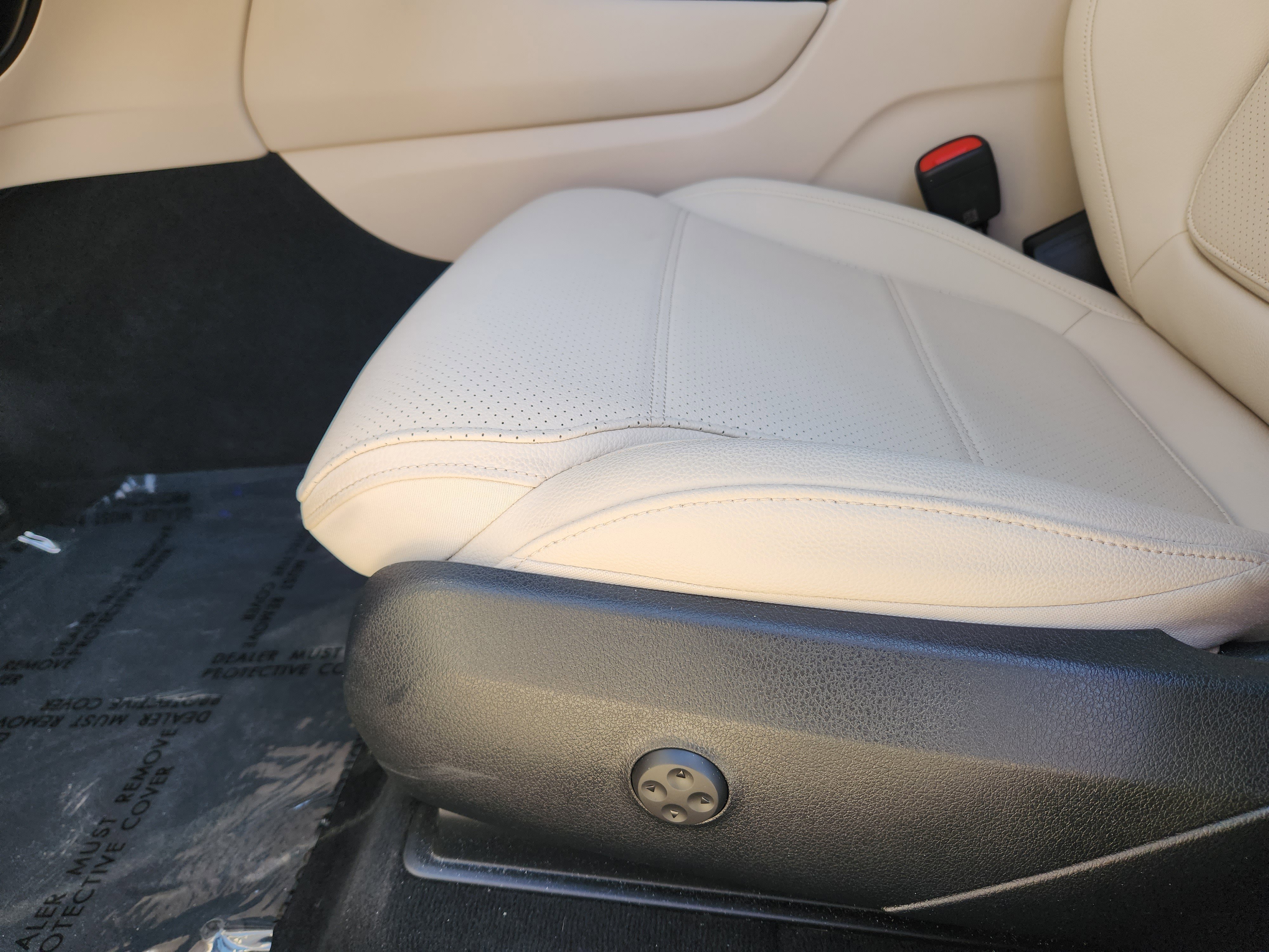 Used 2025 Mercedes-Benz GLC 300 300 image 22