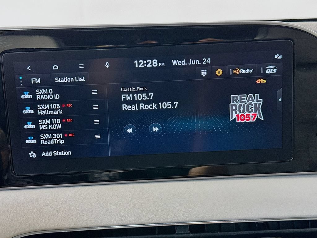 Used 2022 Hyundai Palisade Limited FWD image 17