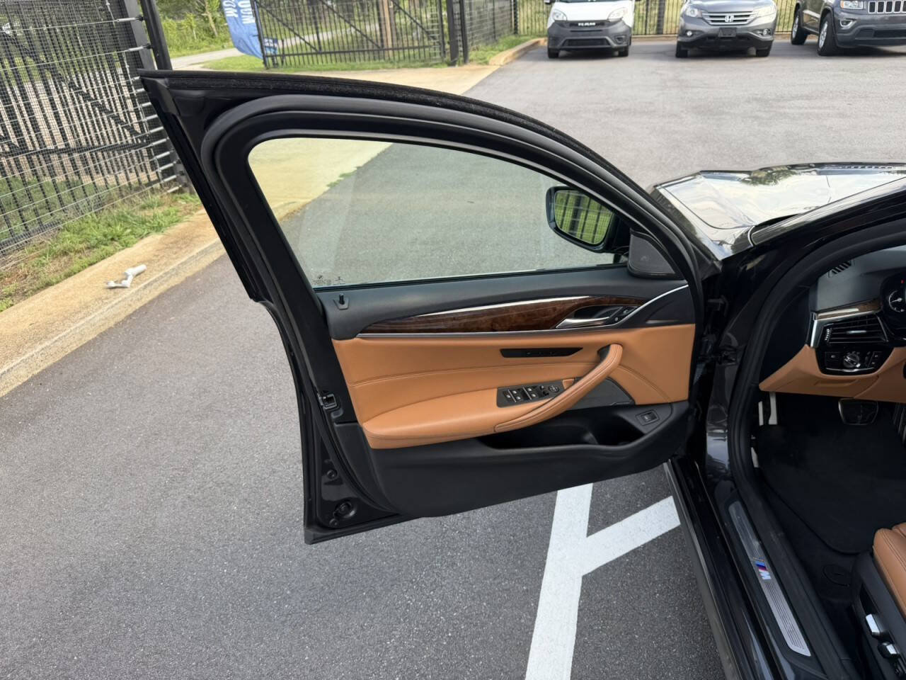Used 2018 BMW 540i w/ M Sport Package RWD image 25