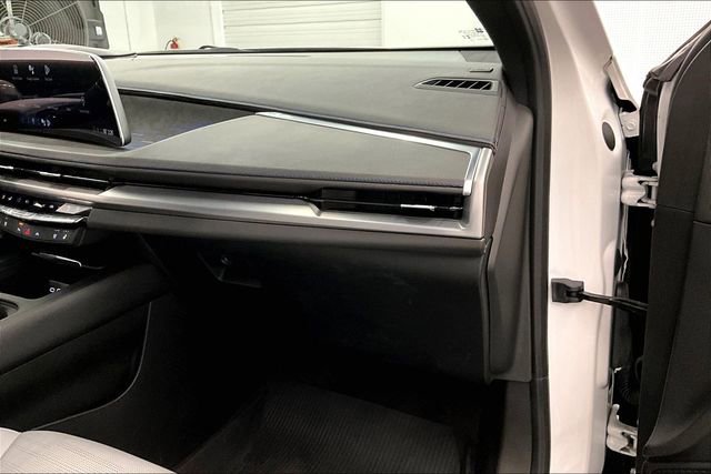 Used 2024 Cadillac XT4 Sport AWD/4WD image 19