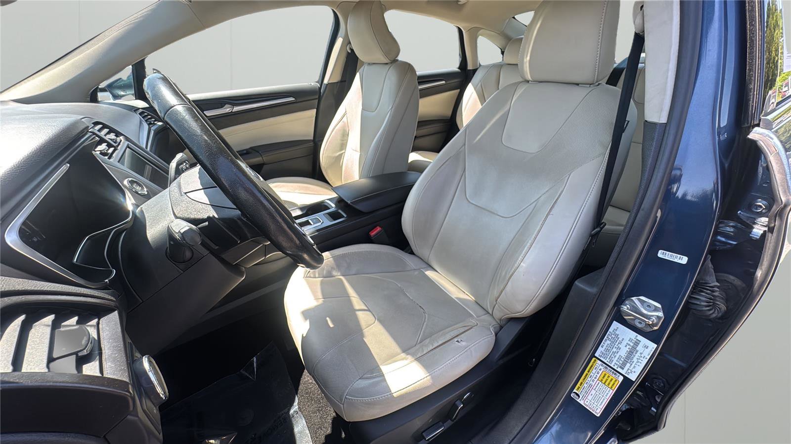 Used 2018 Ford Fusion Titanium AWD/4WD image 10