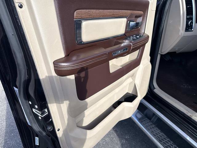 Used 2016 RAM 3500 Laramie image 17