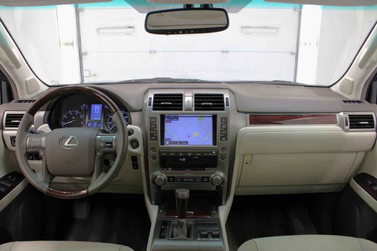 Used 2015 Lexus GX 460 w/ Premium Package AWD/4WD image 53