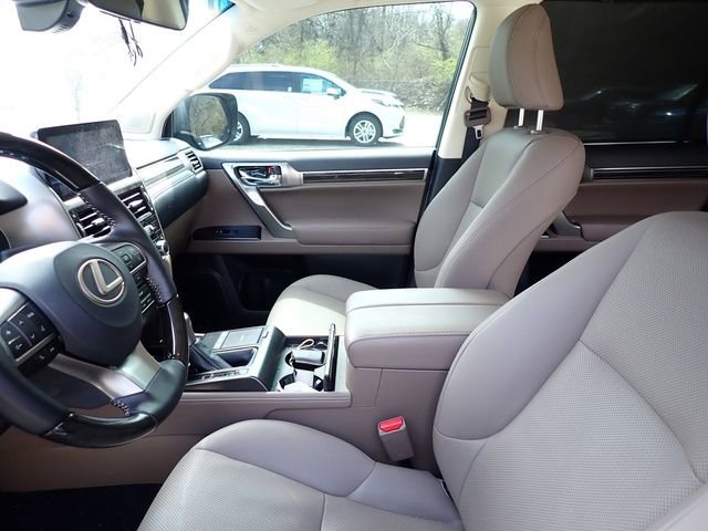 Used 2023 Lexus GX 460 Premium w/ Premium Plus Package image 10