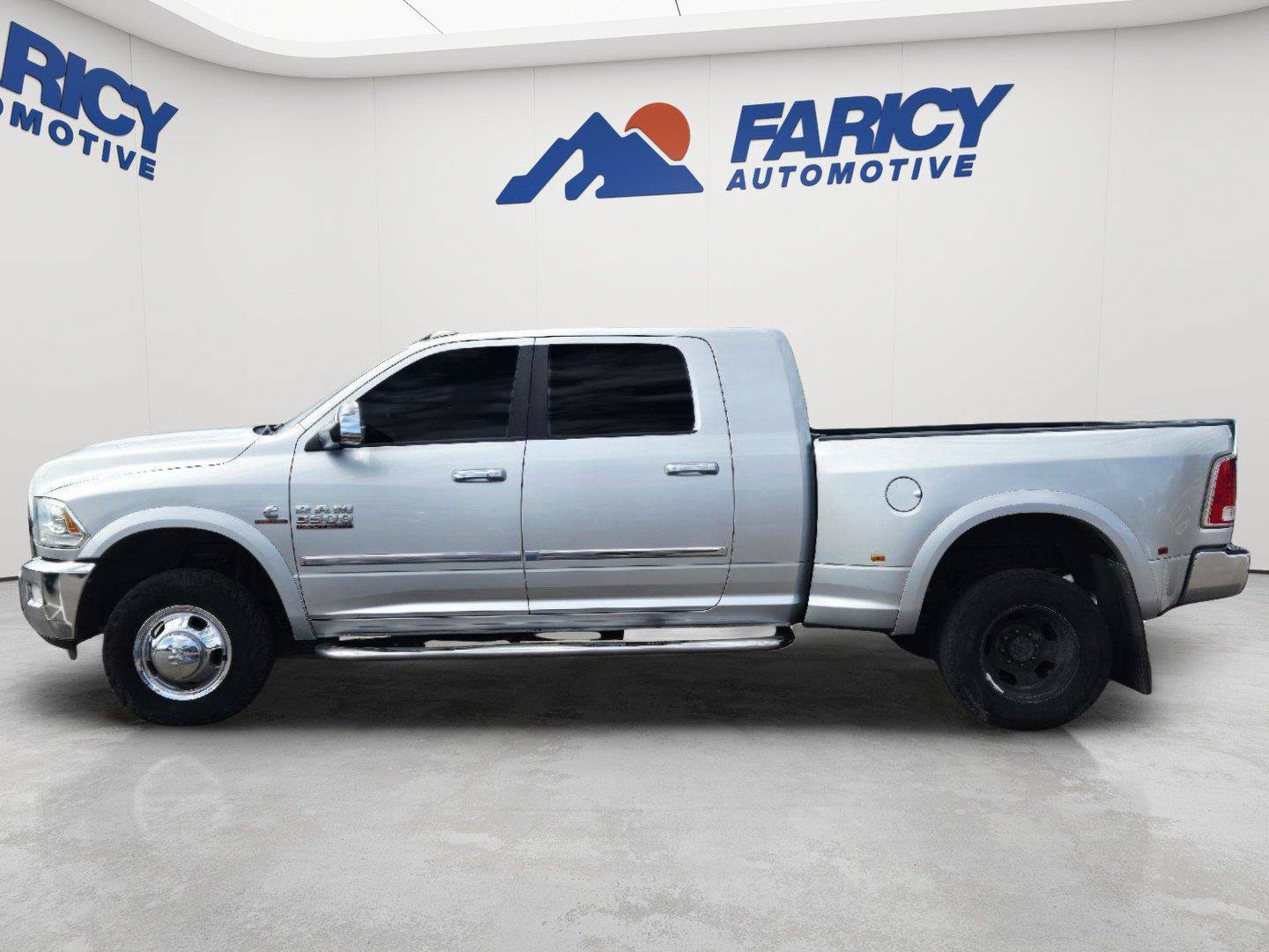 Used 2014 RAM 3500 Laramie AWD/4WD image 8