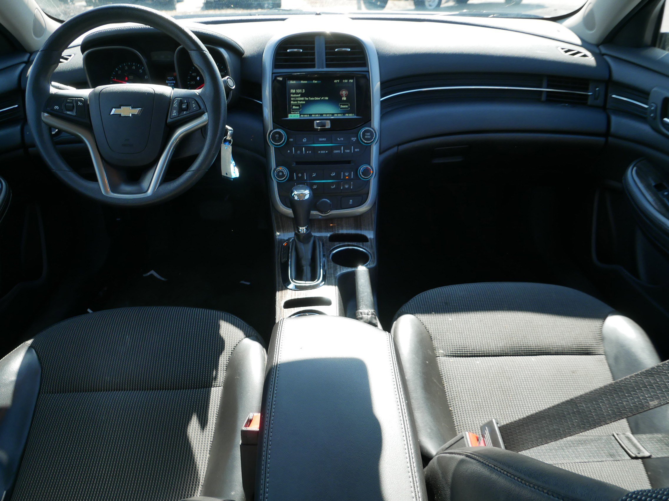 Used 2016 Chevrolet Malibu LT image 10