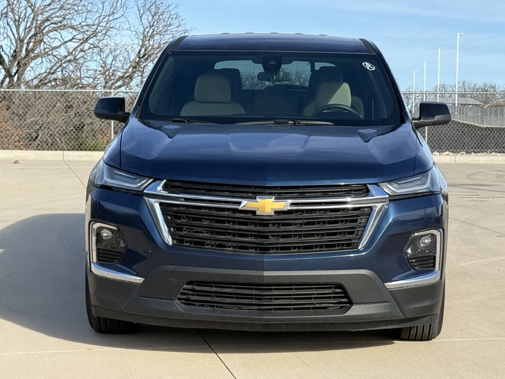 Used 2023 Chevrolet Traverse LS FWD image 7
