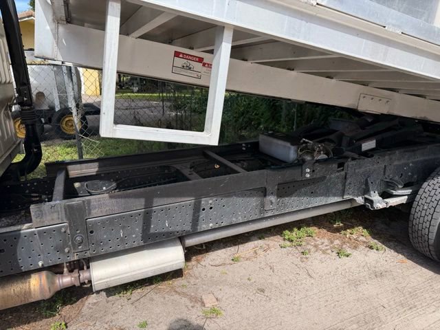 Used 2024 Chevrolet Low Cab Forward image 3