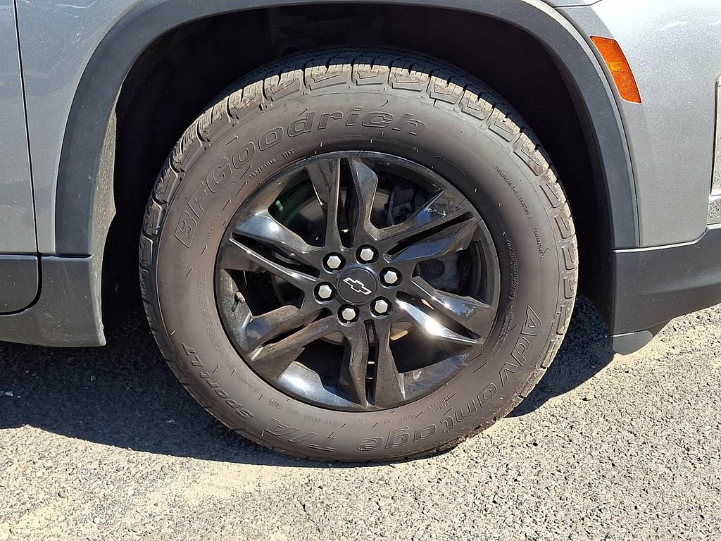 Certified 2023 Chevrolet Traverse LT w/ Midnight/Sport Edition AWD/4WD image 34