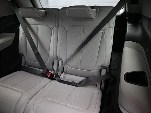 Used 2022 Jeep Grand Cherokee L Overland w/ Advanced Protech Group III image 19