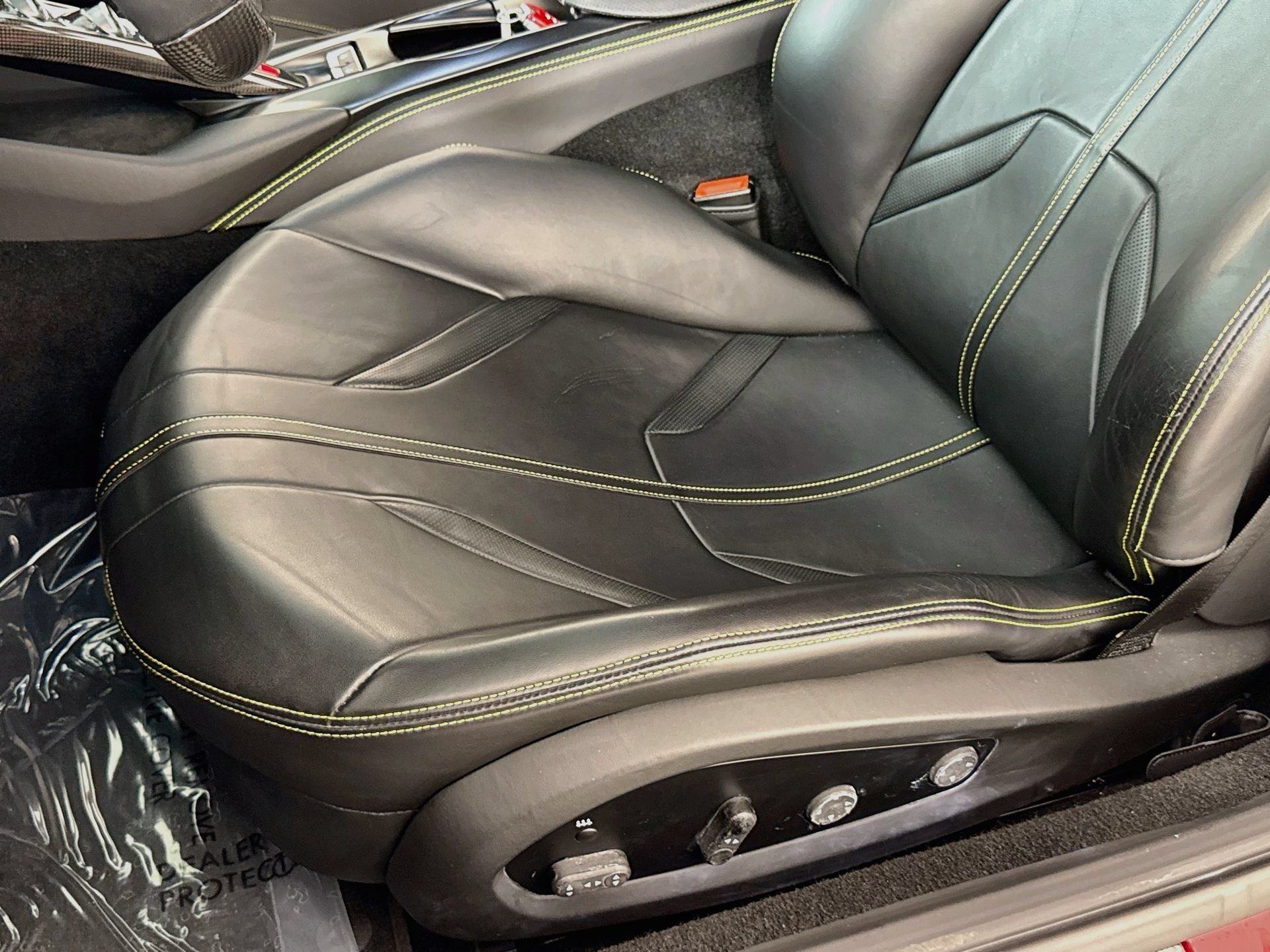 Certified 2018 Ferrari 812 Superfast RWD image 18