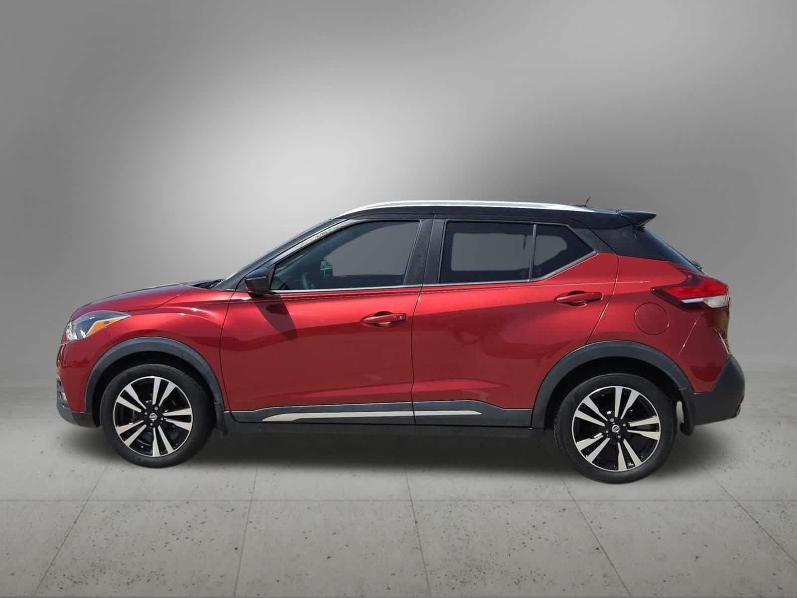 Used 2018 Nissan Kicks SR FWD image 3