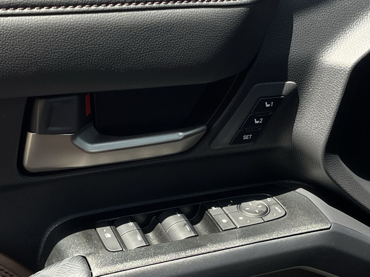 New 2026 Toyota 4Runner Limited AWD/4WD image 3