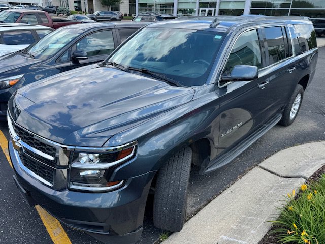 Used 2020 Chevrolet Suburban LS w/ Enhanced Driver Alert Package AWD/4WD image 2