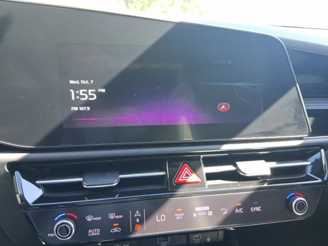 Used 2023 Kia Niro EX FWD image 19