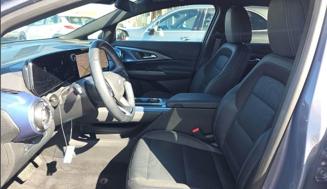 Used 2024 Chevrolet Equinox EV LT image 5