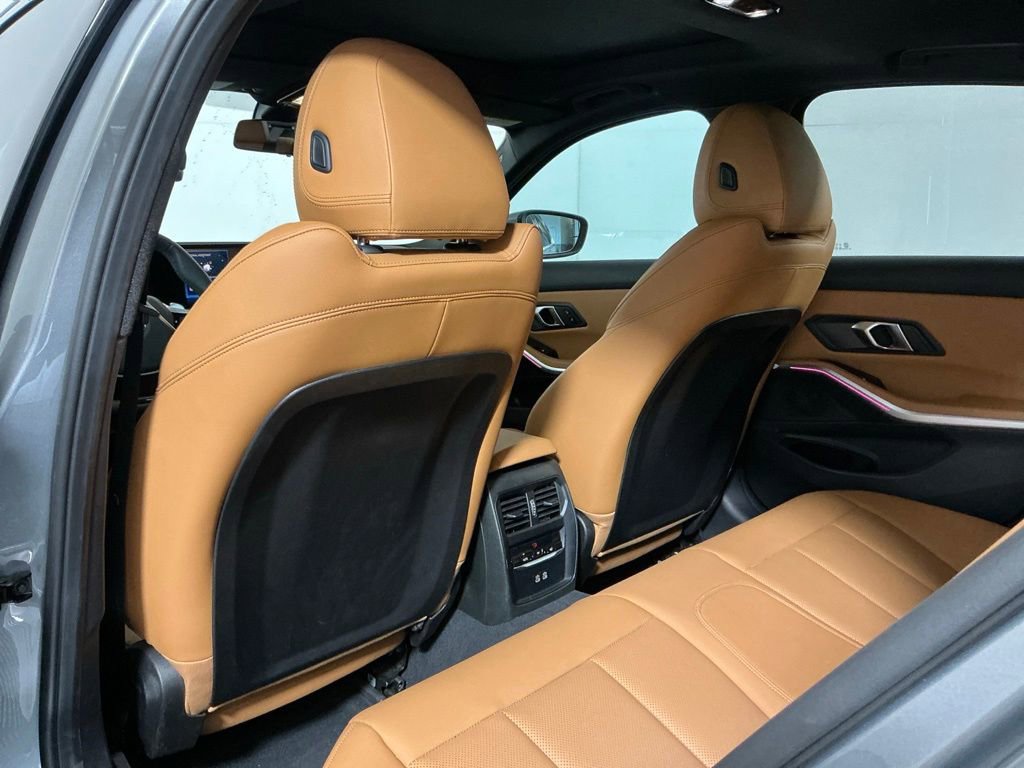 Certified 2025 BMW 330i Sedan w/ Convenience Package RWD image 25