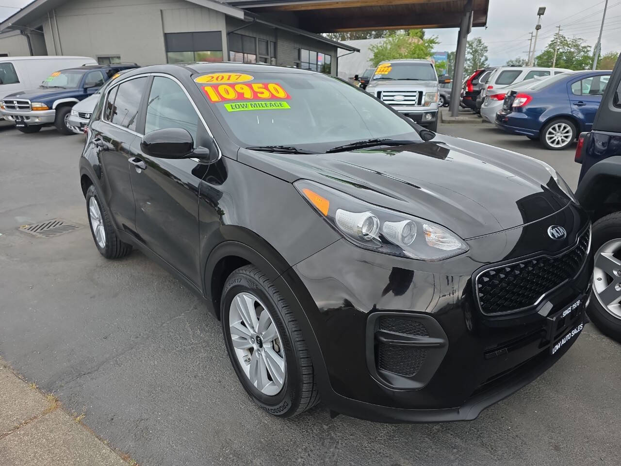 Used 2017 Kia Sportage LX FWD image 1