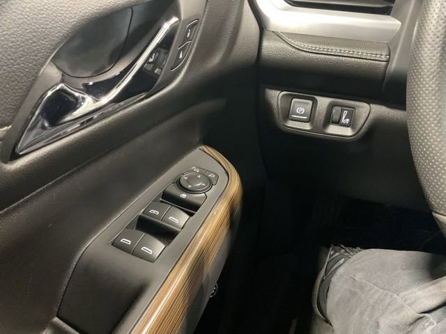 Used 2023 GMC Acadia SLE w/ LPO, Floor Liner Package image 17