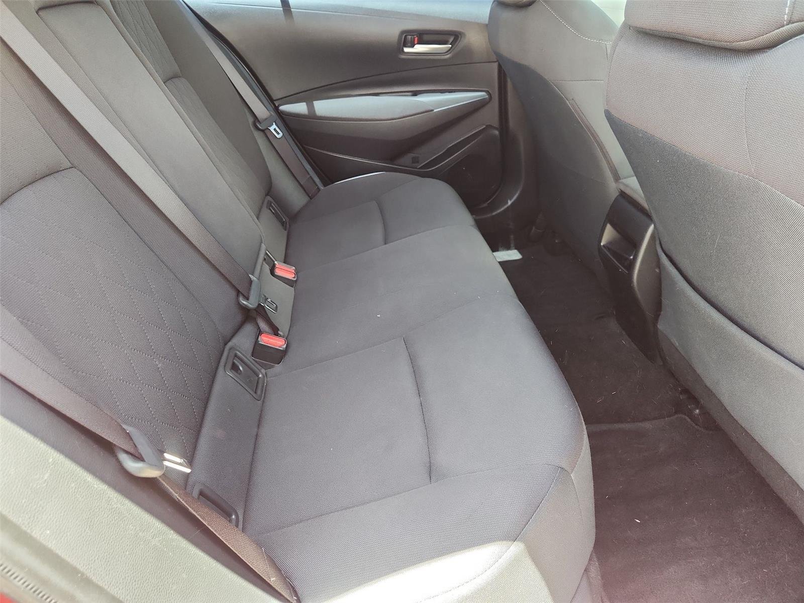Used 2020 Toyota Corolla LE FWD image 23