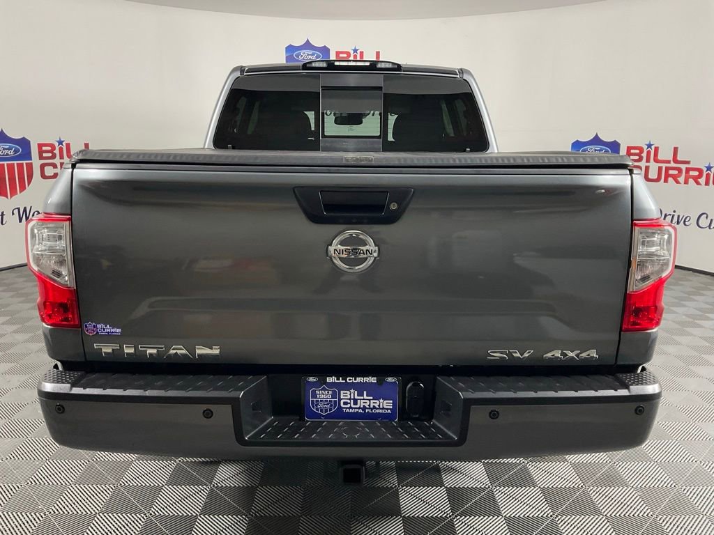 Used 2017 Nissan Titan SV AWD/4WD image 4