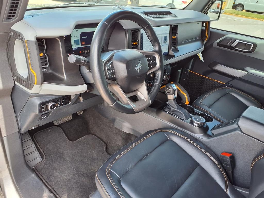 Used 2023 Ford Bronco Badlands w/ Sasquatch Package image 23