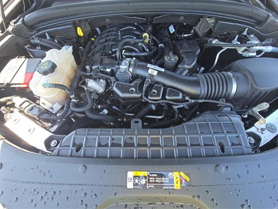 Used 2023 Jeep Grand Cherokee Altitude AWD/4WD image 19