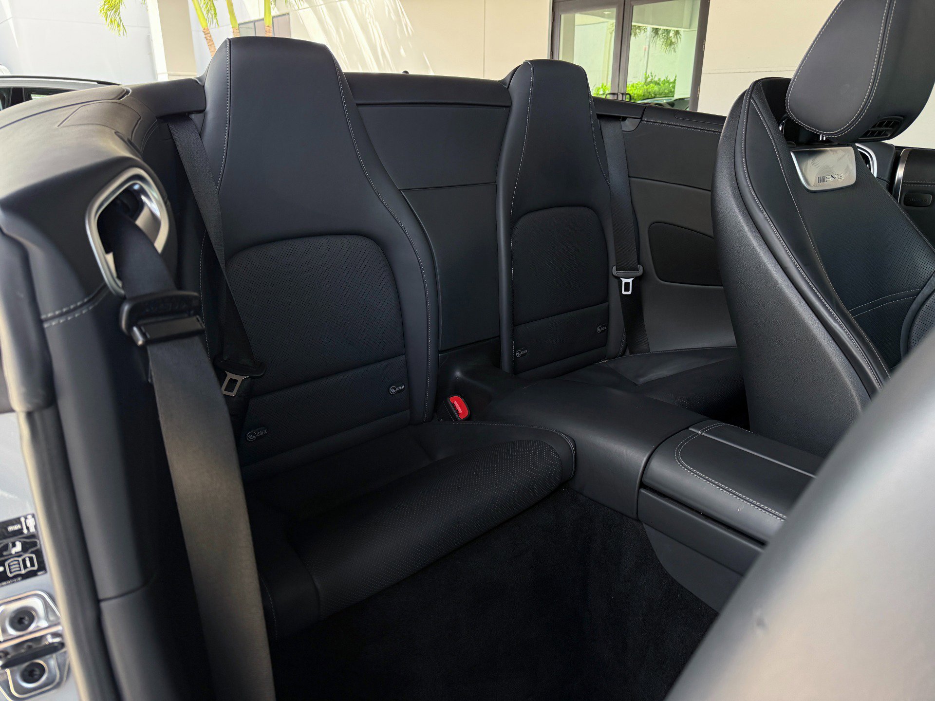 Used 2022 Mercedes-Benz SL 63 AMG 4MATIC image 33