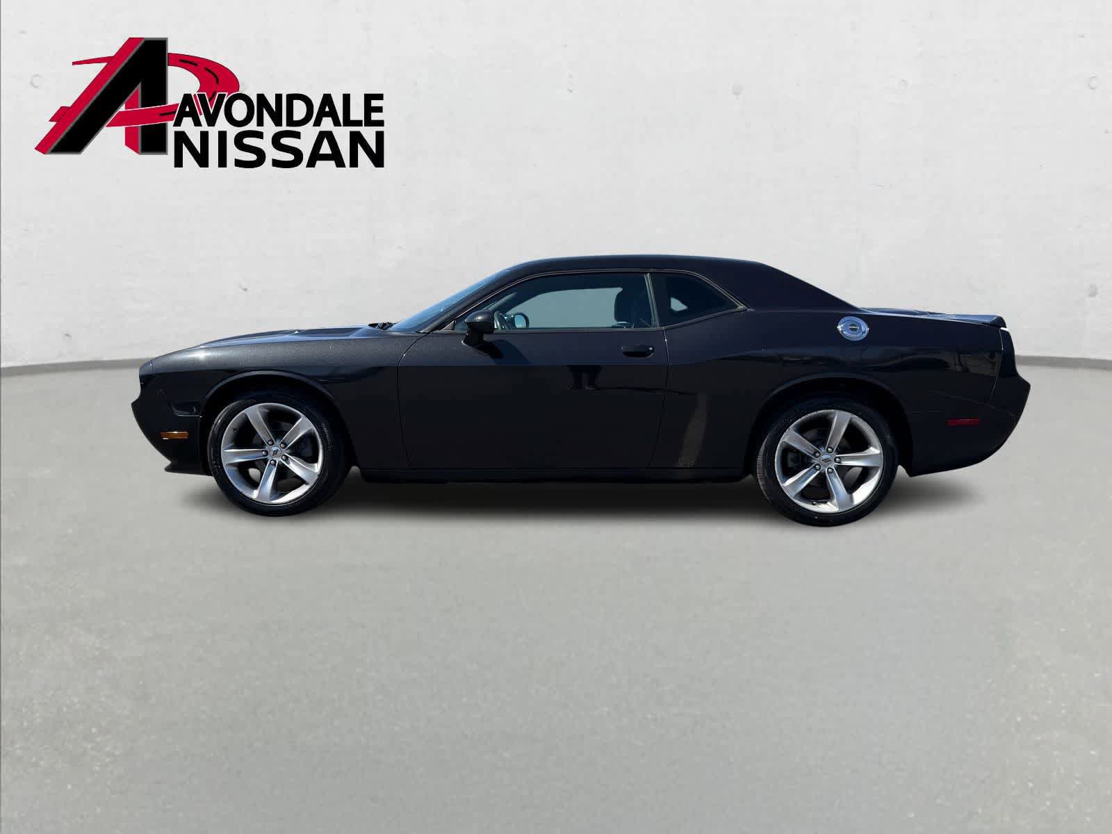 Used 2011 Dodge Challenger image 3